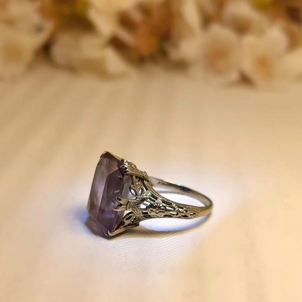 18K amethyst ring, deco